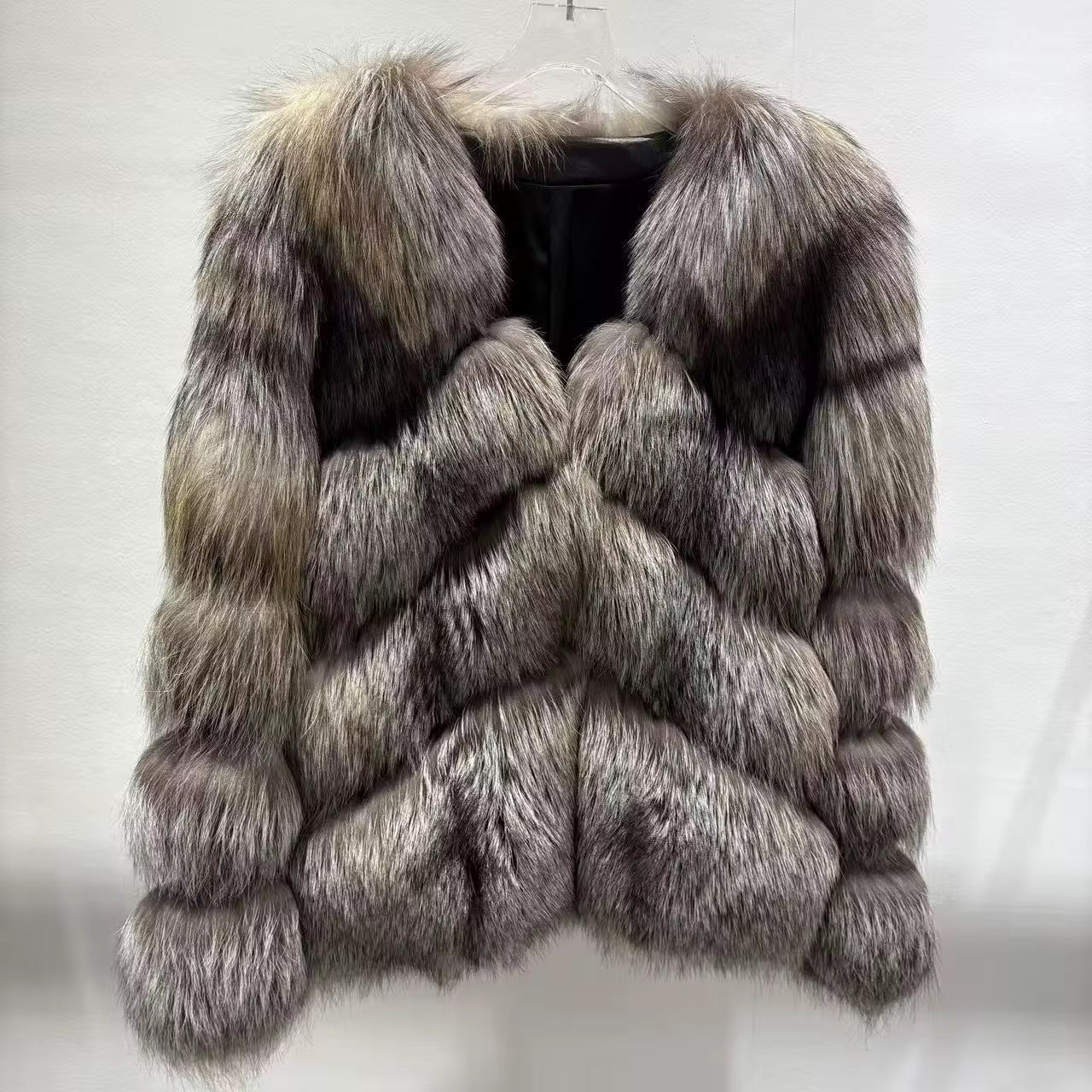 Il Vento — Silver Shadow Fox Jacket